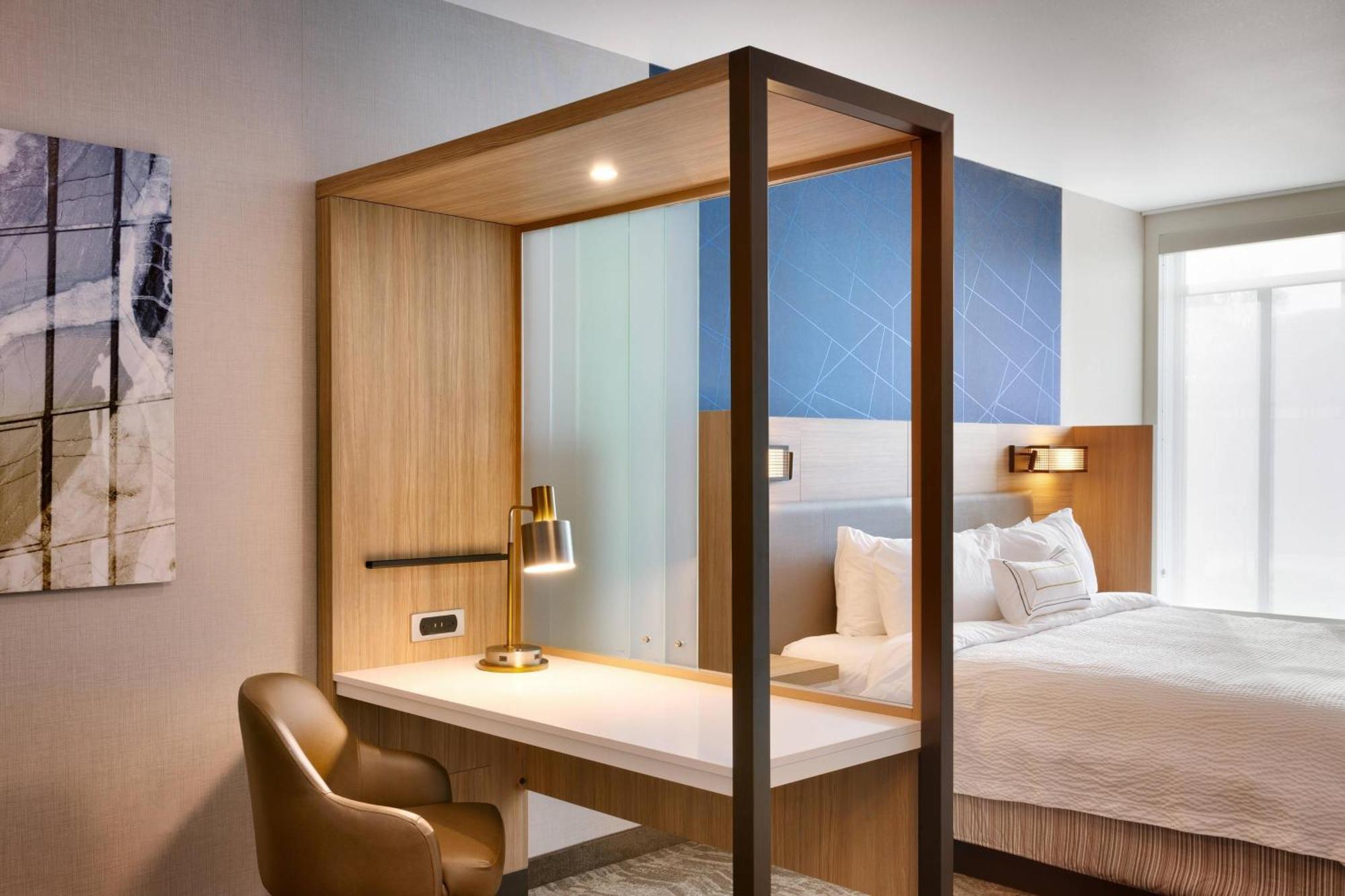 Springhill Suites By Marriott Coralville Bagian luar foto