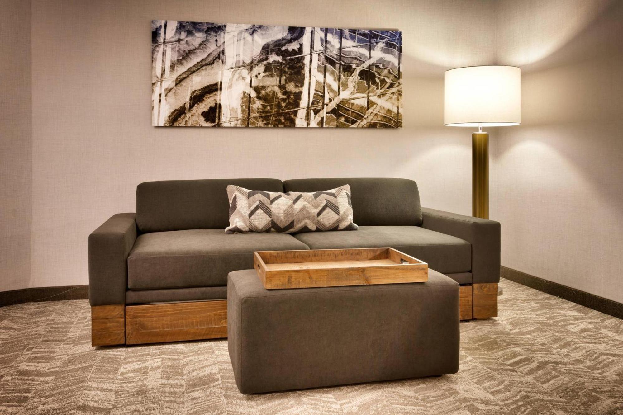 Springhill Suites By Marriott Coralville Bagian luar foto
