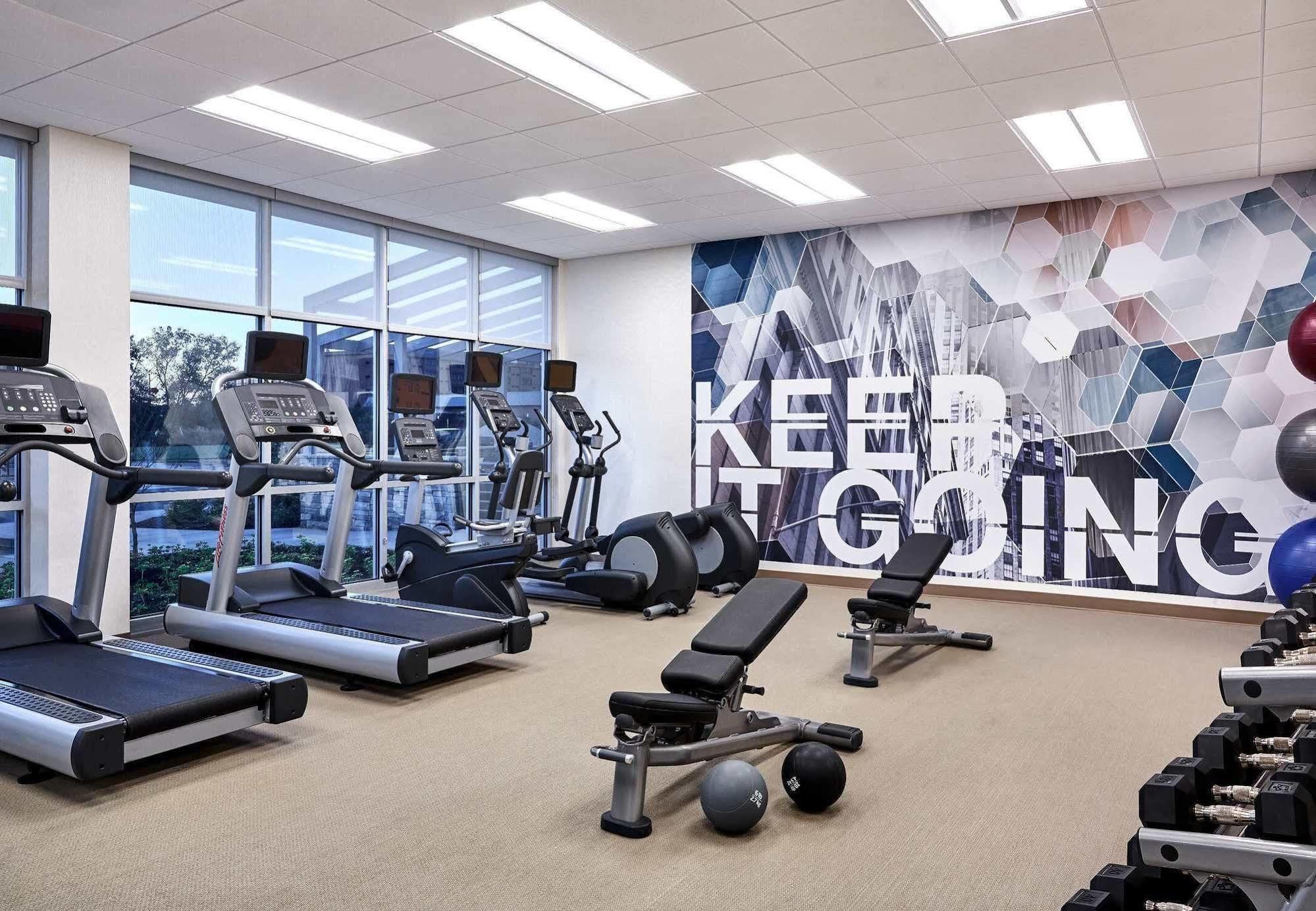 Springhill Suites By Marriott Coralville Bagian luar foto